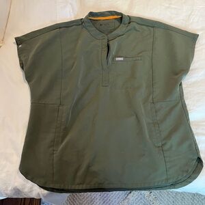 Figs Montex scrub top in moss